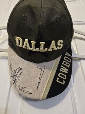 Dallas Cowboys Embroidered Baseball Cap - Black, Cream